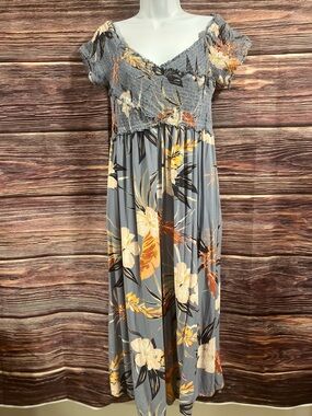 L Patrons of Peace Blue/Gray Tropical Flower Romper